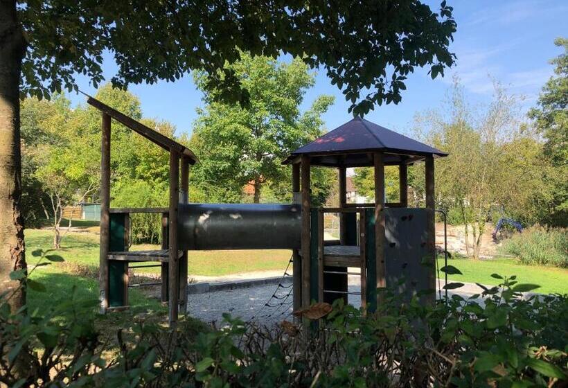 شقة غرفة واحدة, Schönenberger Hof