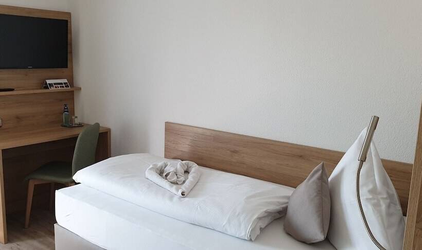 غرفة قياسية فردية, Schönenberger Hof