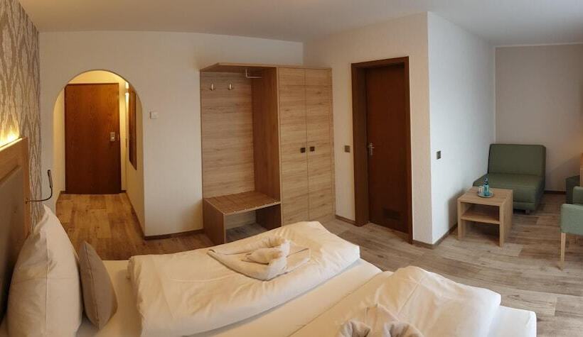 Номер Стандарт, Schönenberger Hof