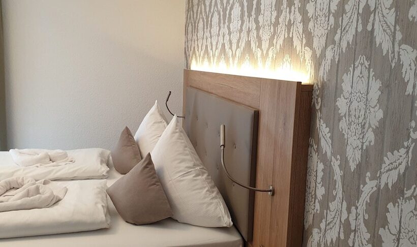 غرفة قياسية, Schönenberger Hof