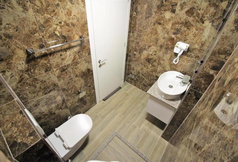 Camera Standard con Balcone, Ksamili