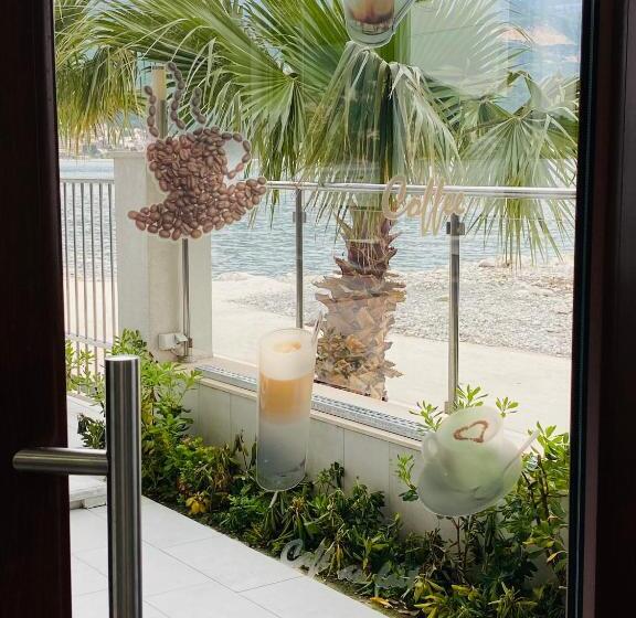 اتاق لوکس با چشمانداز دریا, Vienna