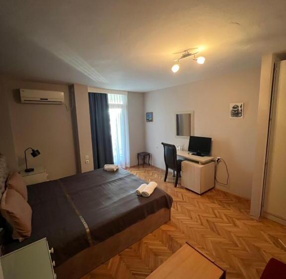 اتاق استاندارد با چشم‌انداز دریاچه, Villa Dionis