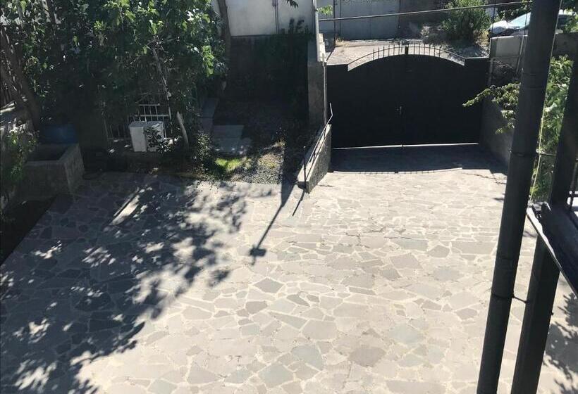 اتاق سوپریور با چشمانداز شهر, Guest House Eden