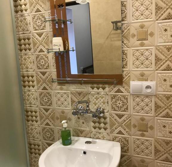 اتاق لوکس, Guest House Eden