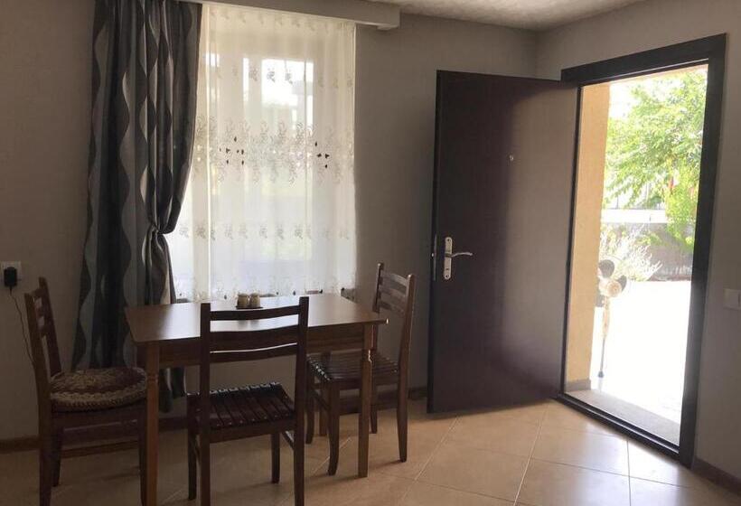 اتاق لوکس, Guest House Eden