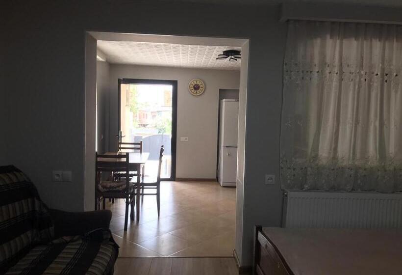 اتاق لوکس, Guest House Eden