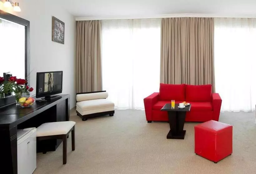 Perhehuone, Calypso Hotel All Incluisve