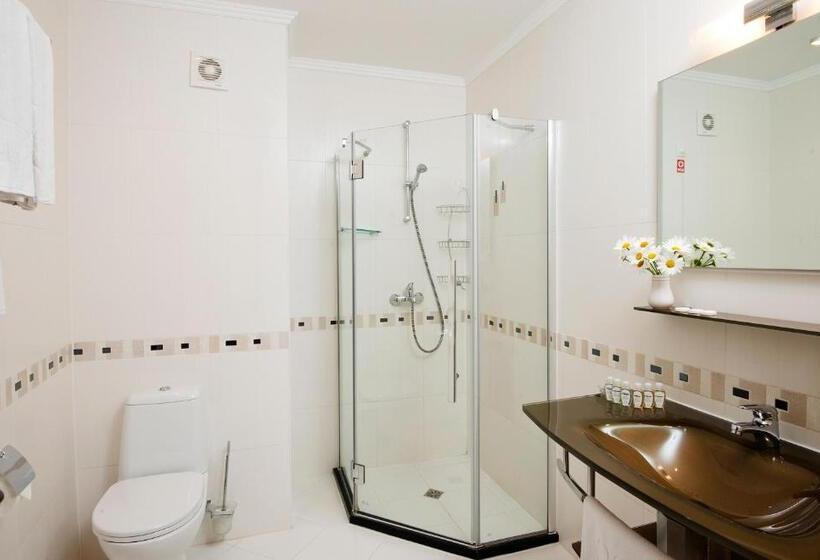 غرفة قياسية فردية مزودة بشُرفة, Calypso Hotel   All Incluisve