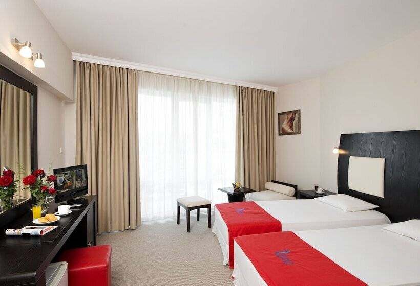 Номер Стандарт с Балконом, Calypso Hotel   All Incluisve