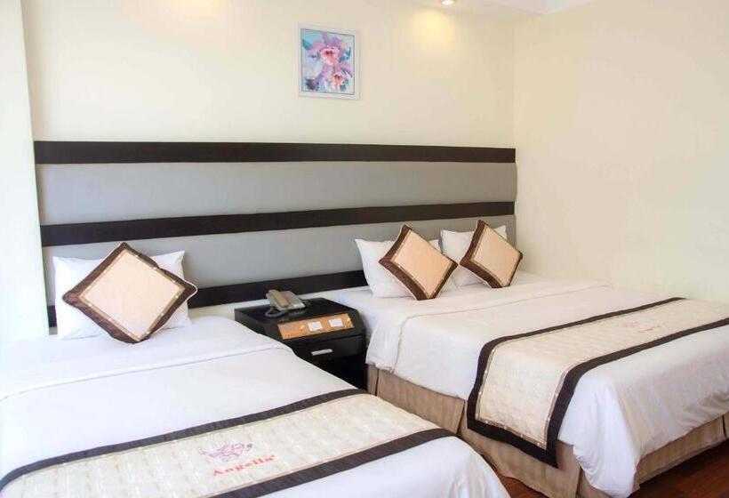 اتاق سوپریور سه تخته, Angella