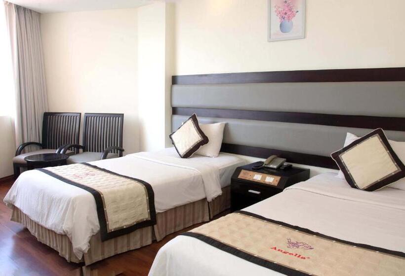 اتاق سوپریور سه تخته, Angella