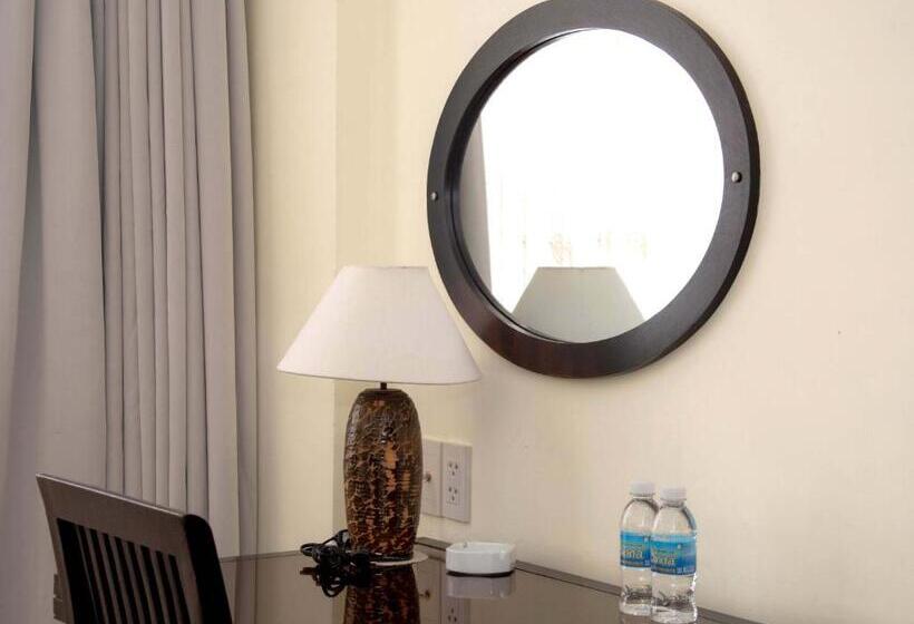 اتاق سوپریور سه تخته, Angella