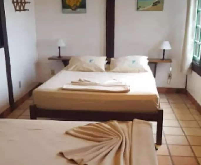 اتاق استاندارد چهار تخته, Barlainn Suites
