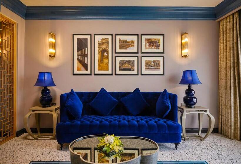 سوئیت جونیور کلاسیک, Silk Path Grand Hue