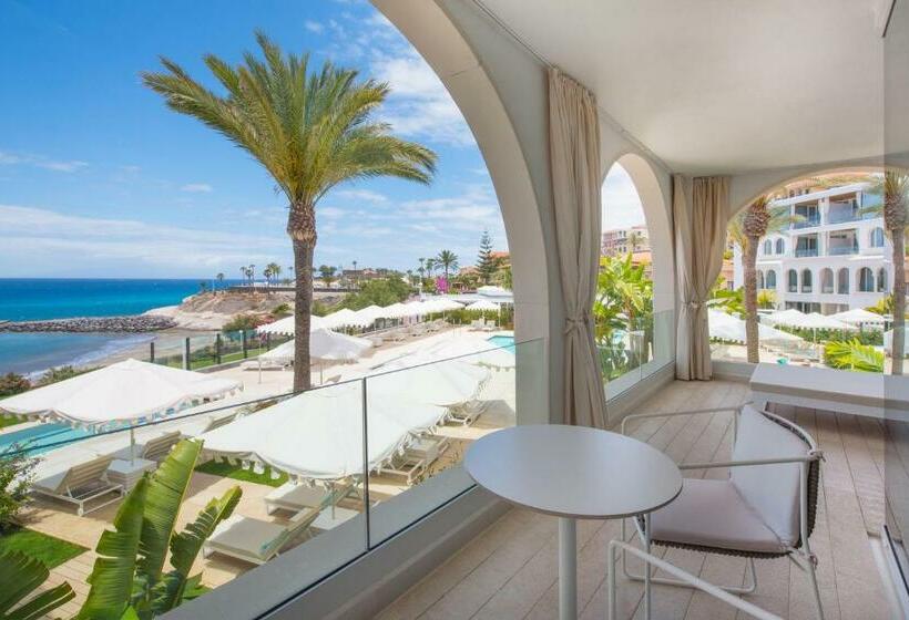 جناح سوبيريور مطل علي البحر, JOIA Salomé by Iberostar - Adults Only