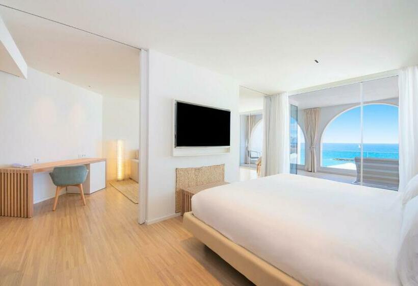 جناح سوبيريور مطل علي البحر, JOIA Salomé by Iberostar - Adults Only
