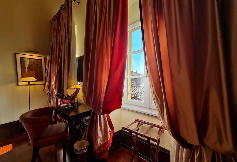 اتاق لوکس با چشم‌انداز شهر, L Orologio Firenze   Wtb Hotels