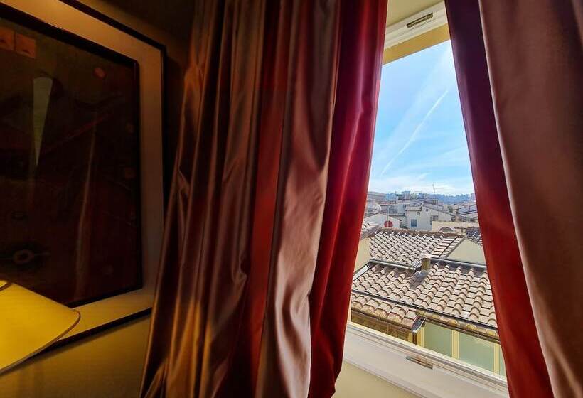 اتاق لوکس با چشم‌انداز شهر, L Orologio Firenze   Wtb Hotels