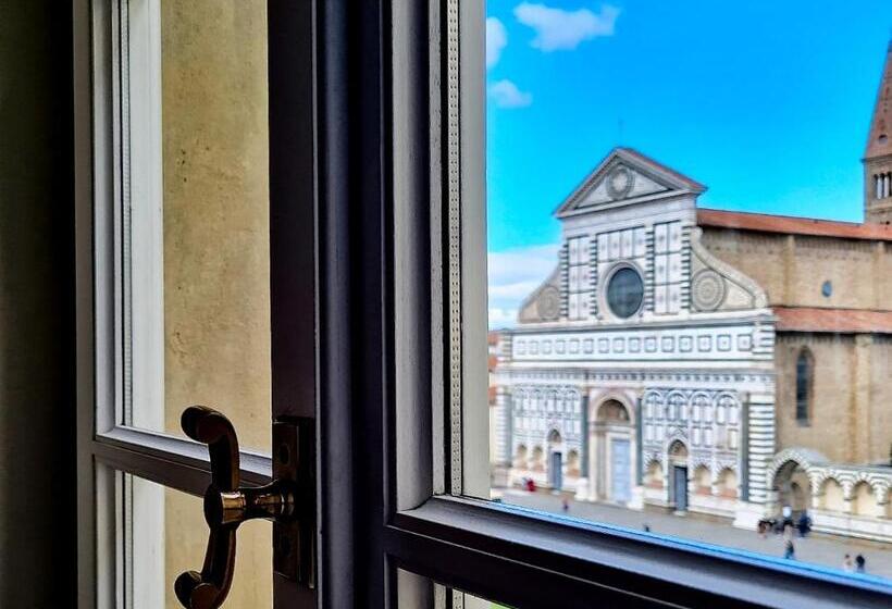 اتاق لوکس با چشم‌انداز شهر, L Orologio Firenze   Wtb Hotels