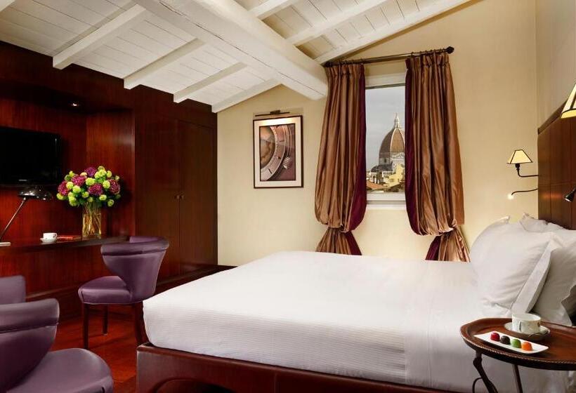 اتاق لوکس با چشم‌انداز شهر, L Orologio Firenze   Wtb Hotels