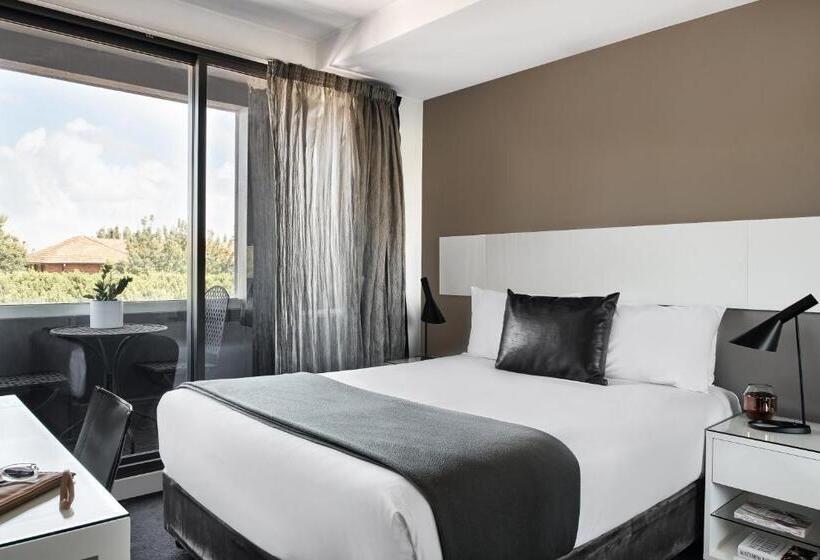 Студия Стандарт, Punthill Oakleigh