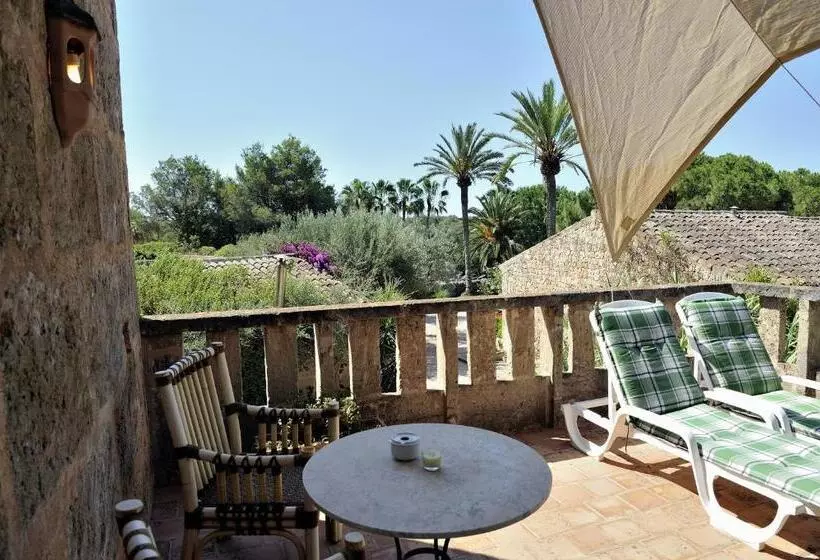 سوییت, Petit Hotel Es Figueral