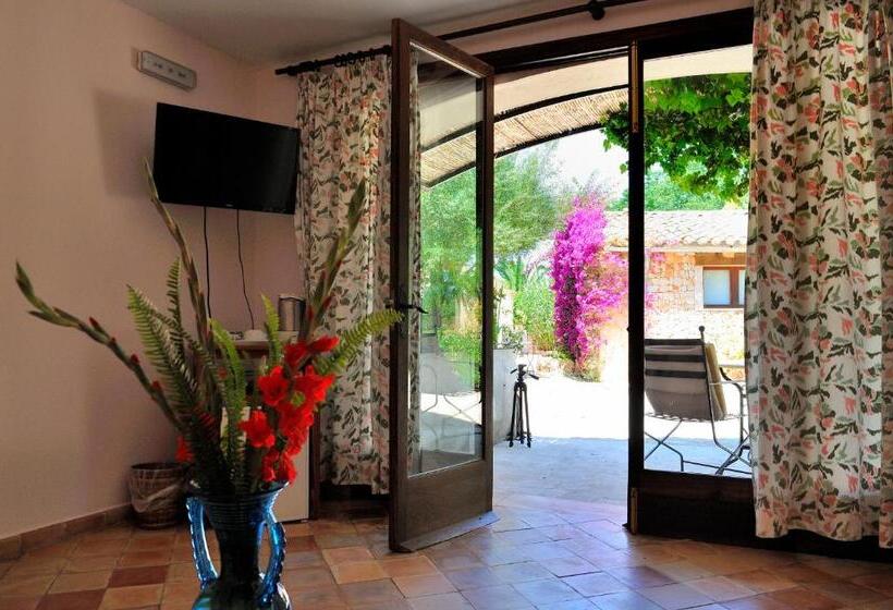 סוויטת ג'וניור, Petit Hotel Es Figueral