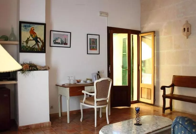 سوییت خانوادگی, Petit Hotel Es Figueral