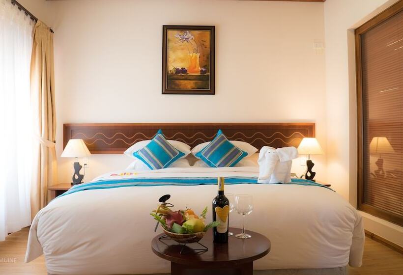 بانگلوی استاندارد, Saigon Mui Ne Resort