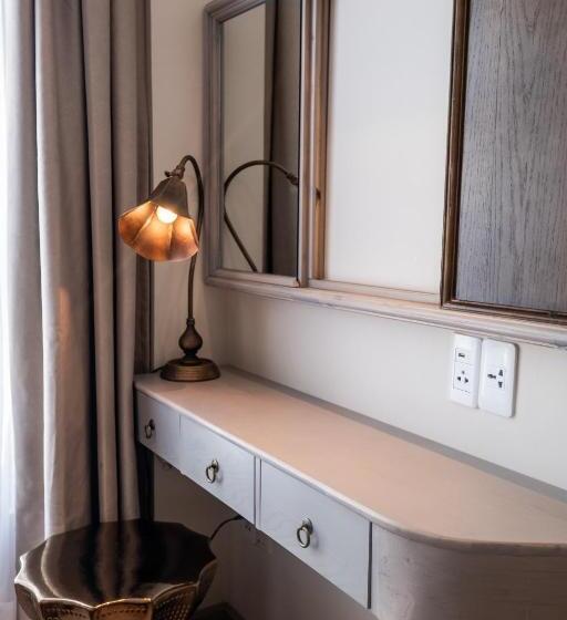 اتاق پرمیوم, Sanouva Saigon