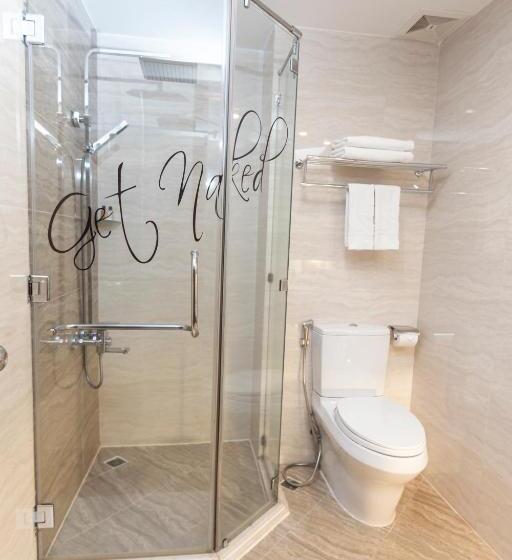 اتاق پرمیوم, Sanouva Saigon