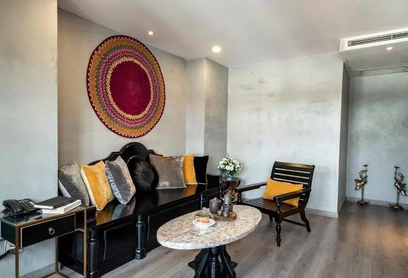Executive-huone, Sanouva Saigon