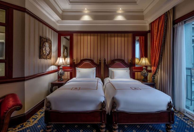 اتاق لوکس, The Imperial Vung Tau