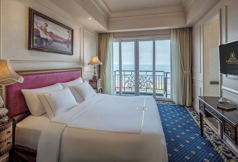 سوییت با چشم‌انداز دریا, The Imperial Vung Tau