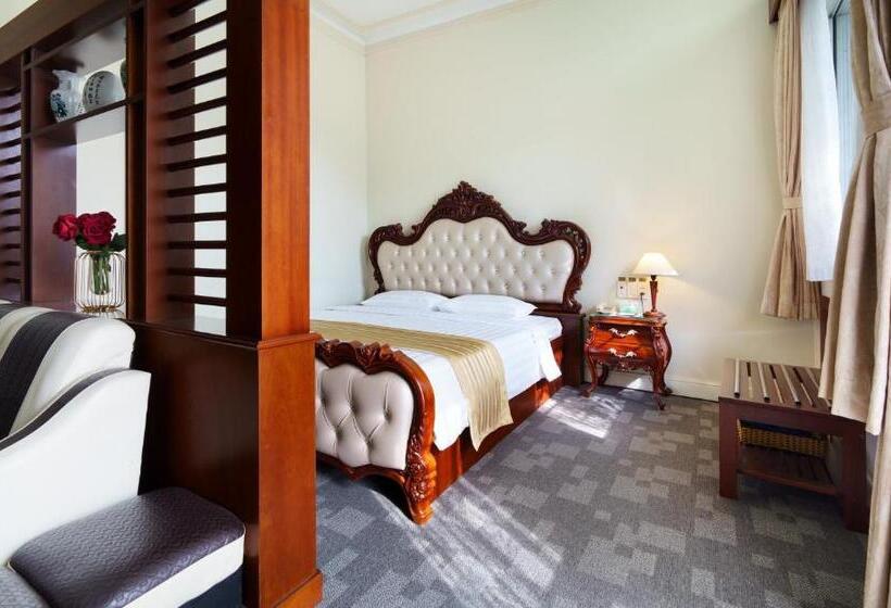 اتاق لوکس با چشمانداز شهر, Victory  Saigon