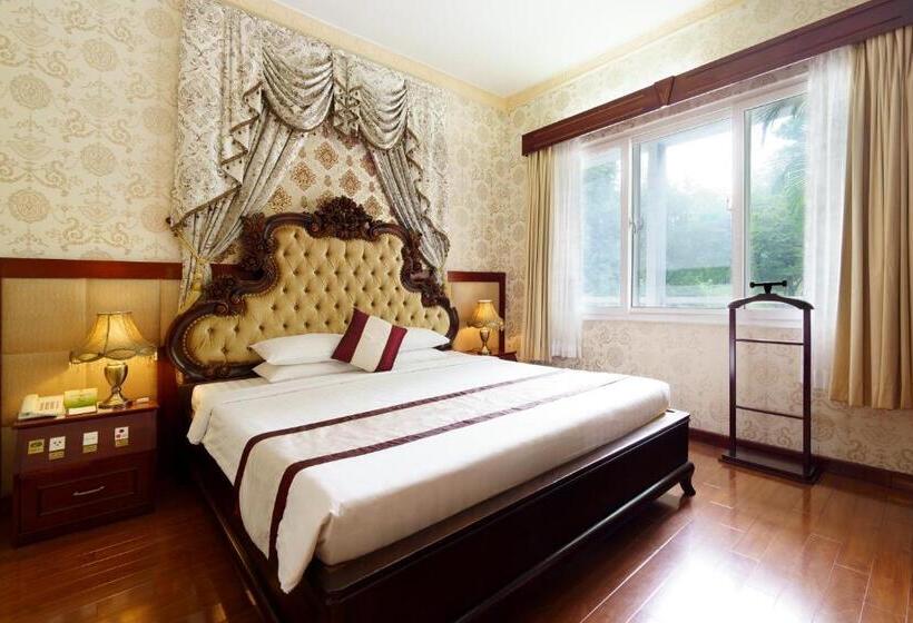 مجموعه ویستا شهر, Victory  Saigon