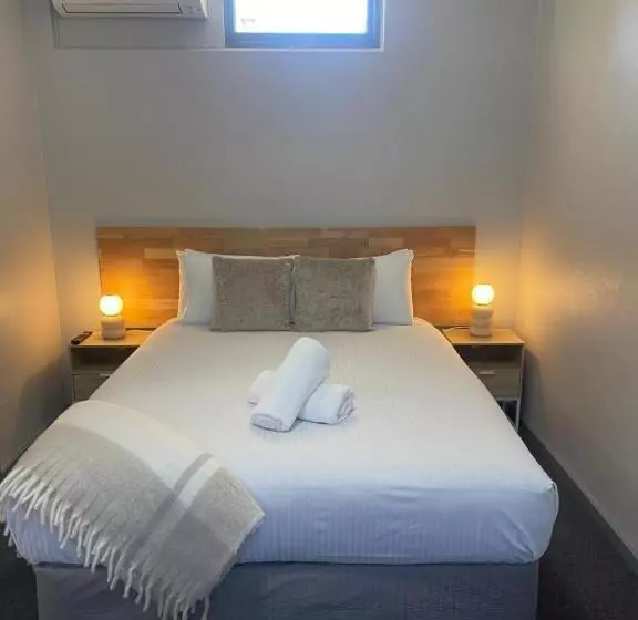 Standard-studio, Lismore Fair Dinkum Motel
