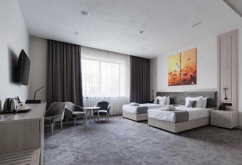 استودیوی استاندارد, Inspiras Tashkent