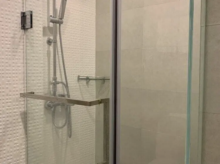 Habitación Estándar, Jet