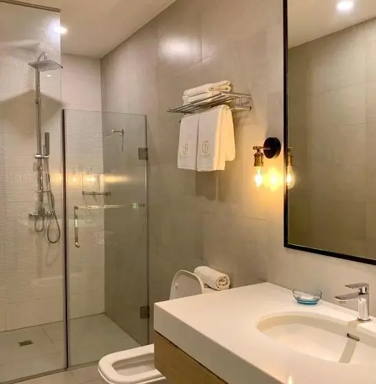 Suite Superior, Jet