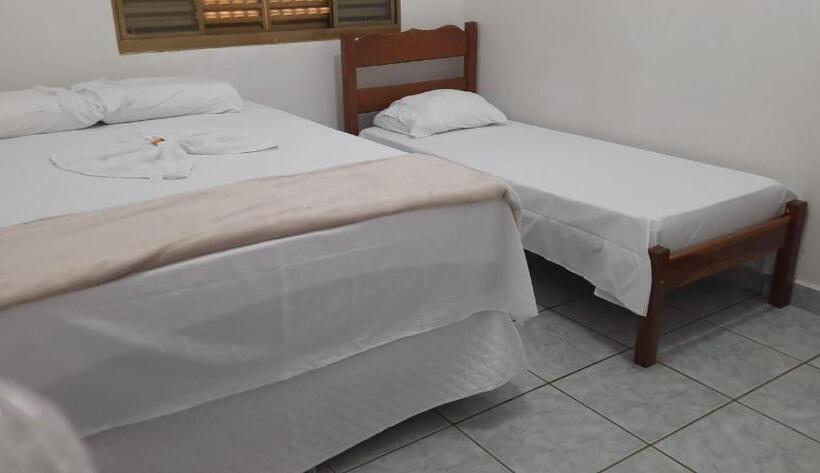 标准单人间, Tropical