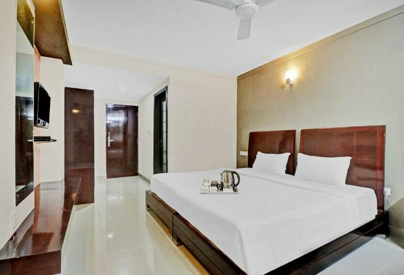 Quarto Deluxe, Collection O 80108 Aec Residency