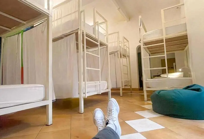 Geteiltes Mehrbettzimmer, Lost & Found Colombo