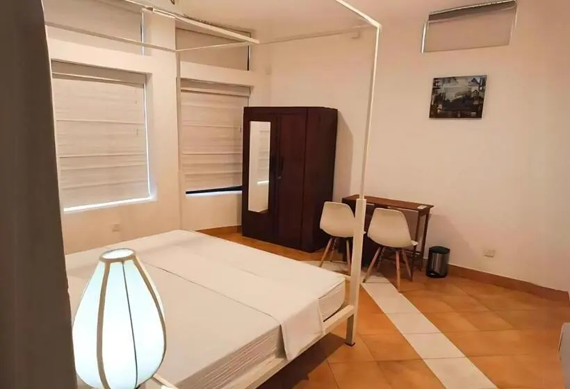 Standardzimmer, Lost & Found Colombo