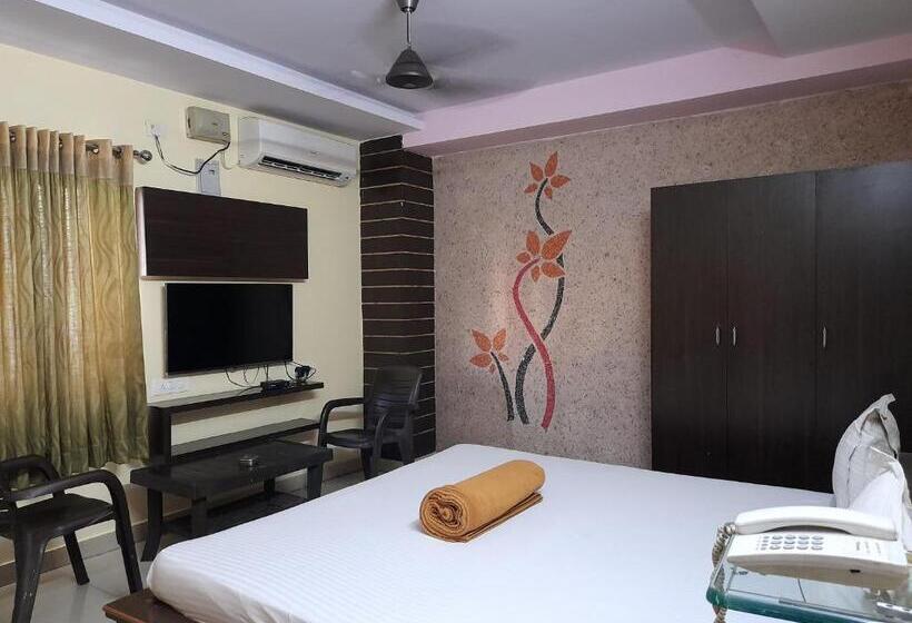 اتاق لوکس, Maruthi Residency Inn L B Nagar