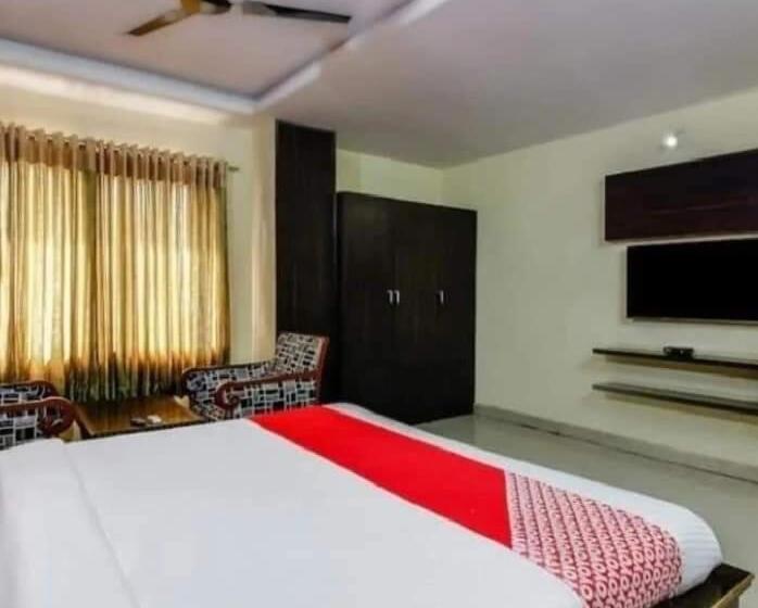 سوییت, Maruthi Residency Inn L B Nagar