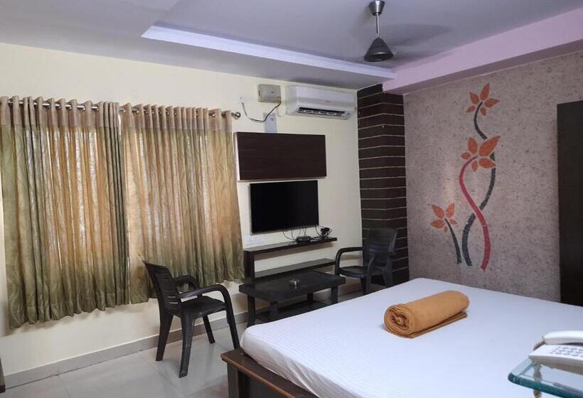 اتاق لوکس, Maruthi Residency Inn L B Nagar