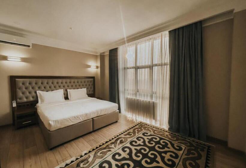 اتاق لوکس با تخت بزرگ, Resident Bishkek