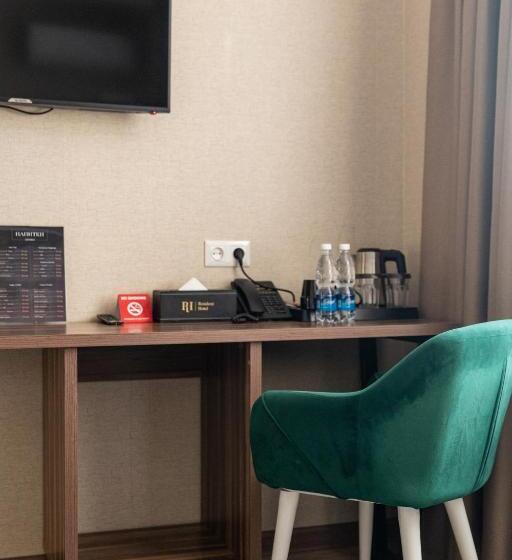 اتاق لوکس با تخت بزرگ, Resident Bishkek